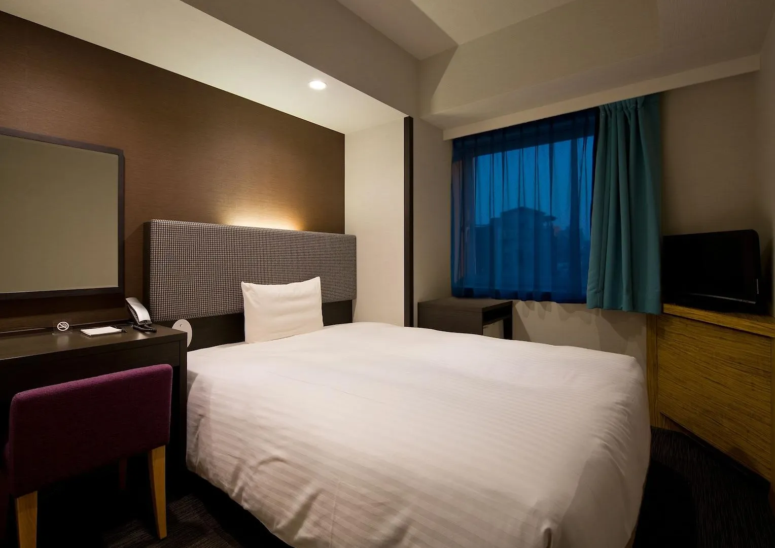 E Hotel Higashi Shinjuku Tokio