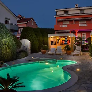 Bed & Breakfast La Perla ***