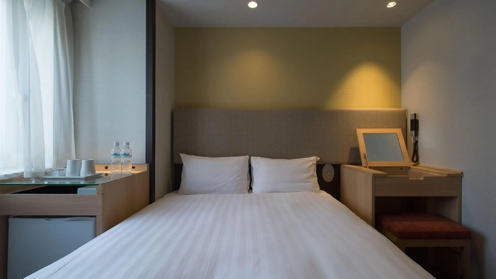 טוקיו E Hotel Higashi Shinjuku