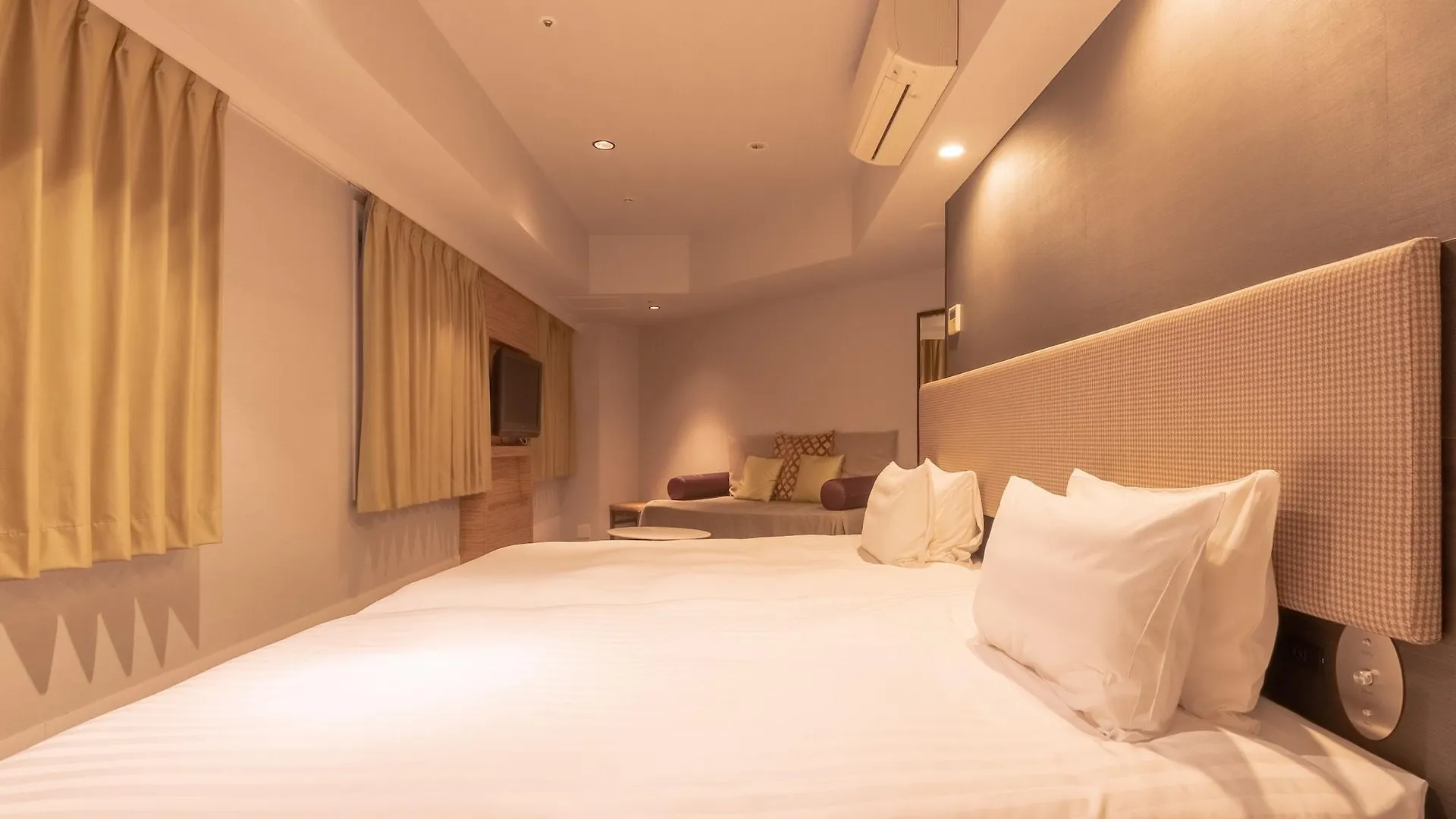 טוקיו E Hotel Higashi Shinjuku יפן