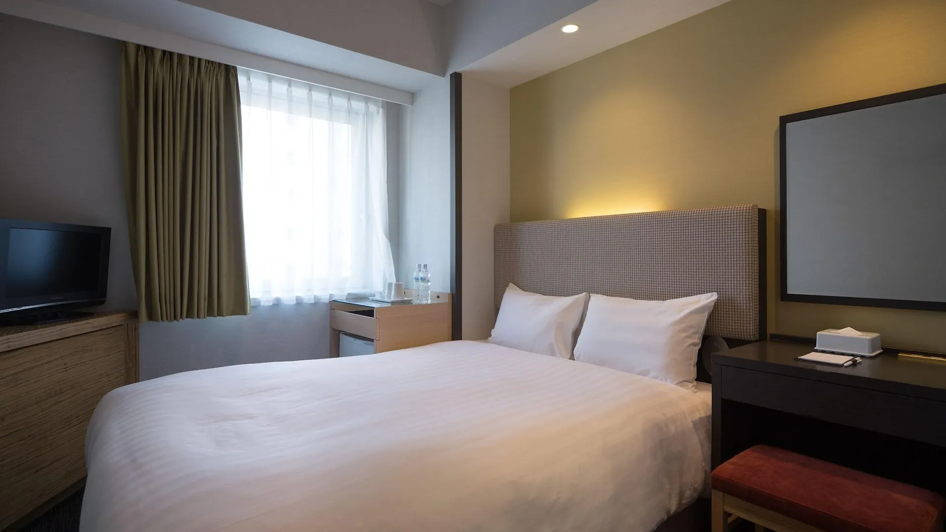 טוקיו E Hotel Higashi Shinjuku