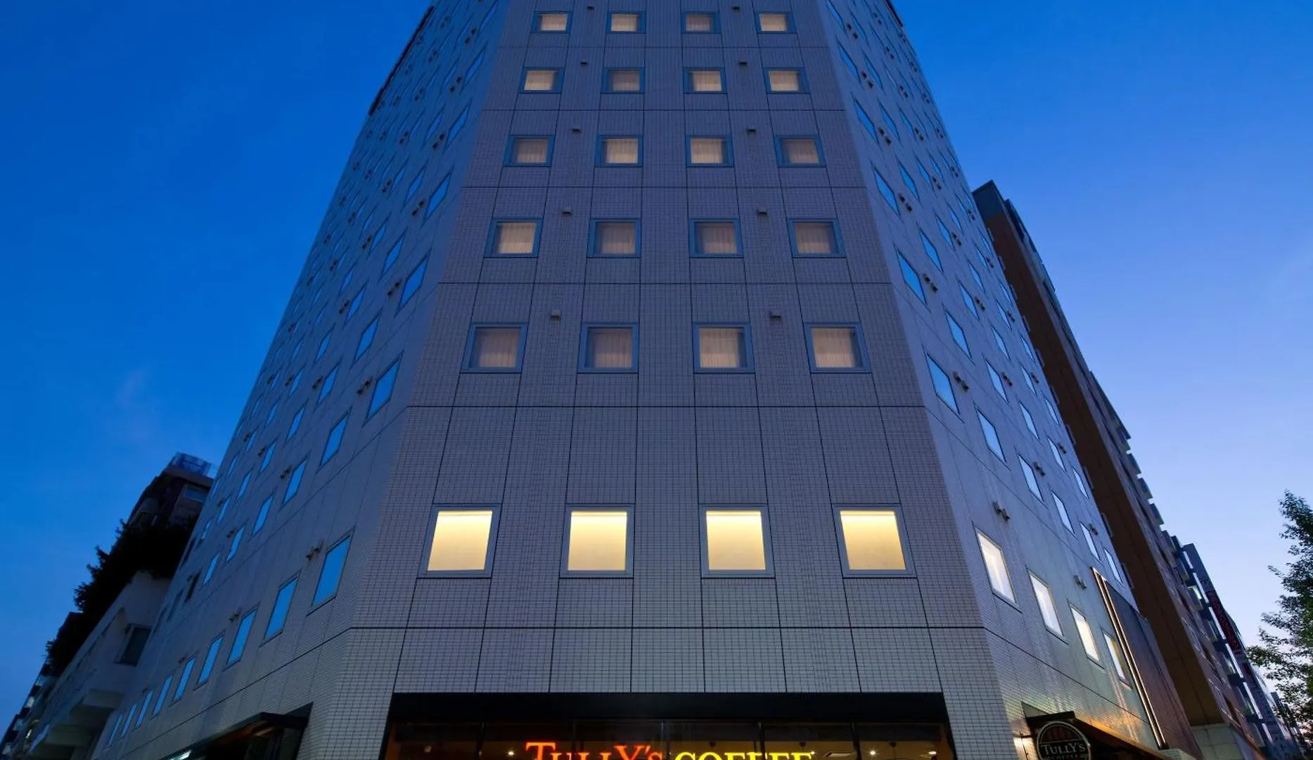 טוקיו E Hotel Higashi Shinjuku 3*,  יפן