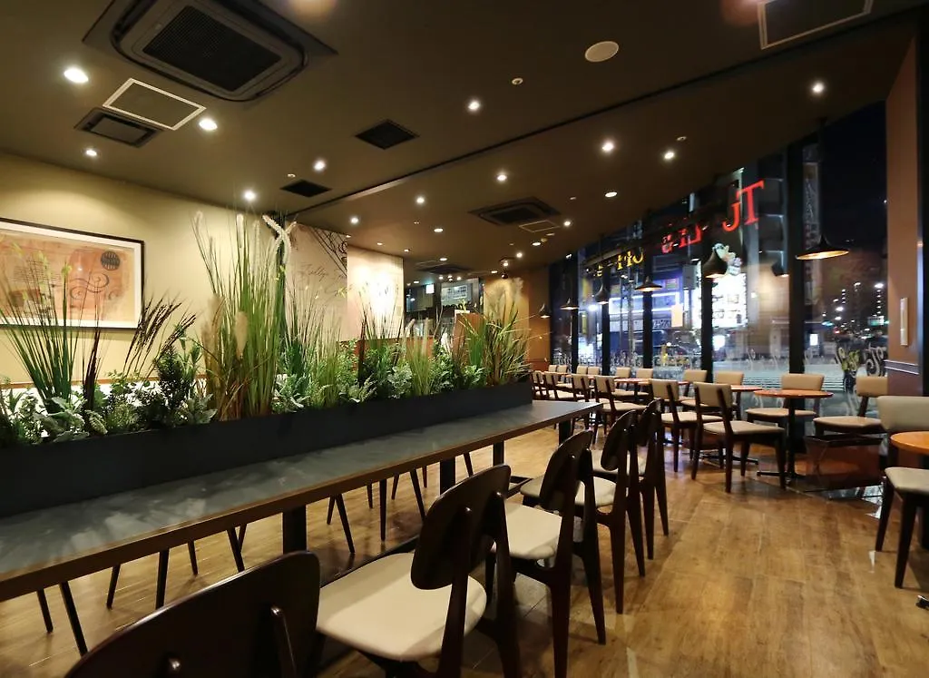טוקיו E Hotel Higashi Shinjuku 3*,