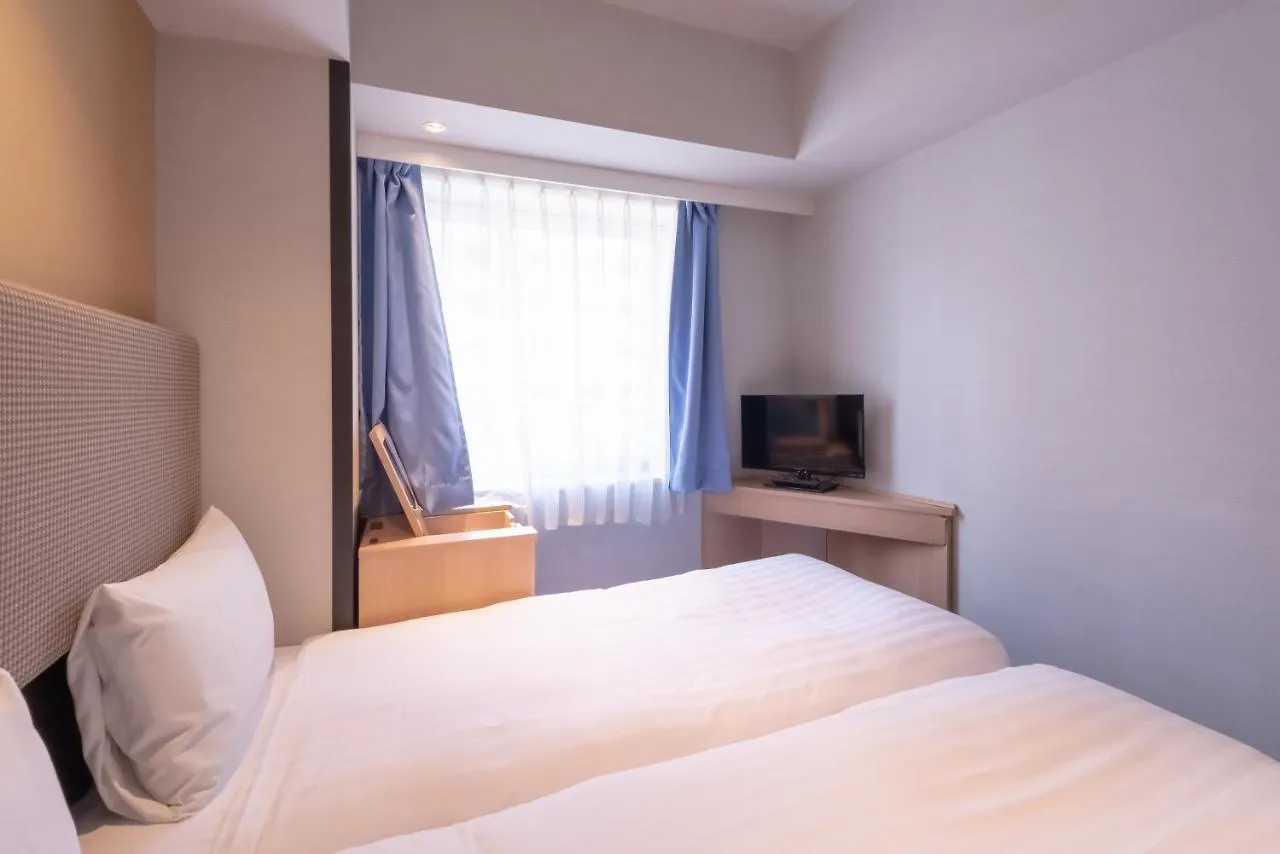 טוקיו E Hotel Higashi Shinjuku