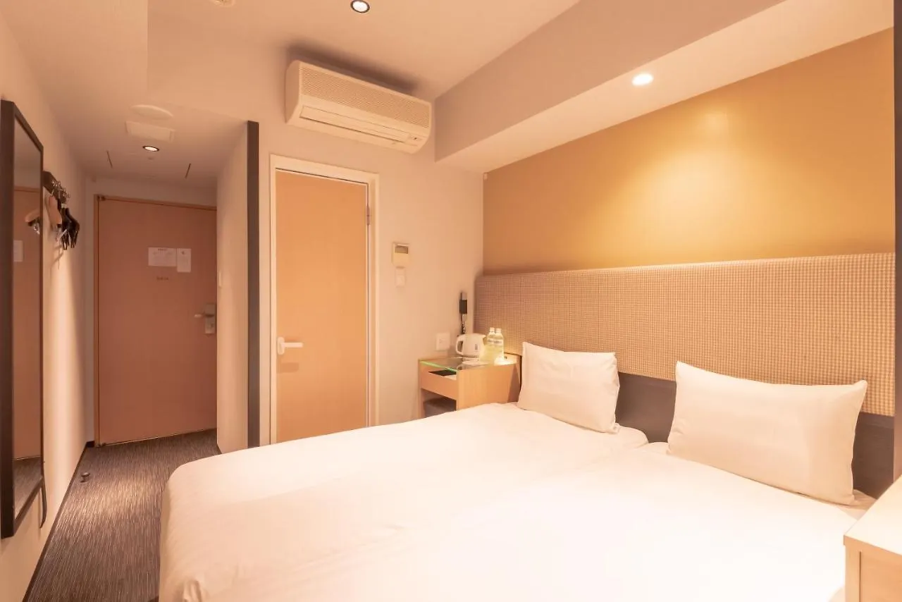 ***  טוקיו E Hotel Higashi Shinjuku יפן