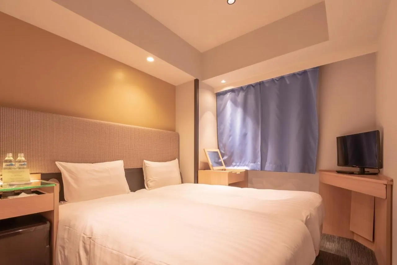 טוקיו E Hotel Higashi Shinjuku
