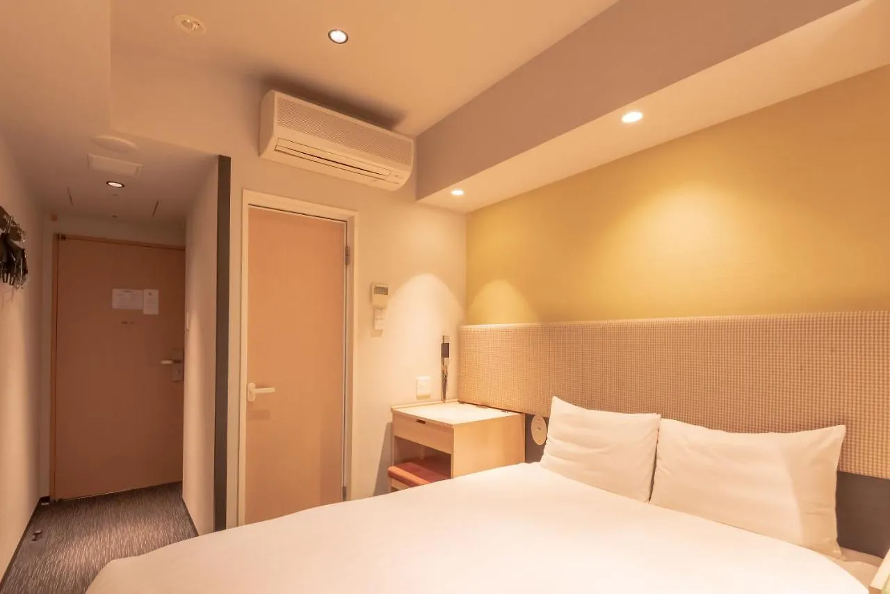 טוקיו E Hotel Higashi Shinjuku
