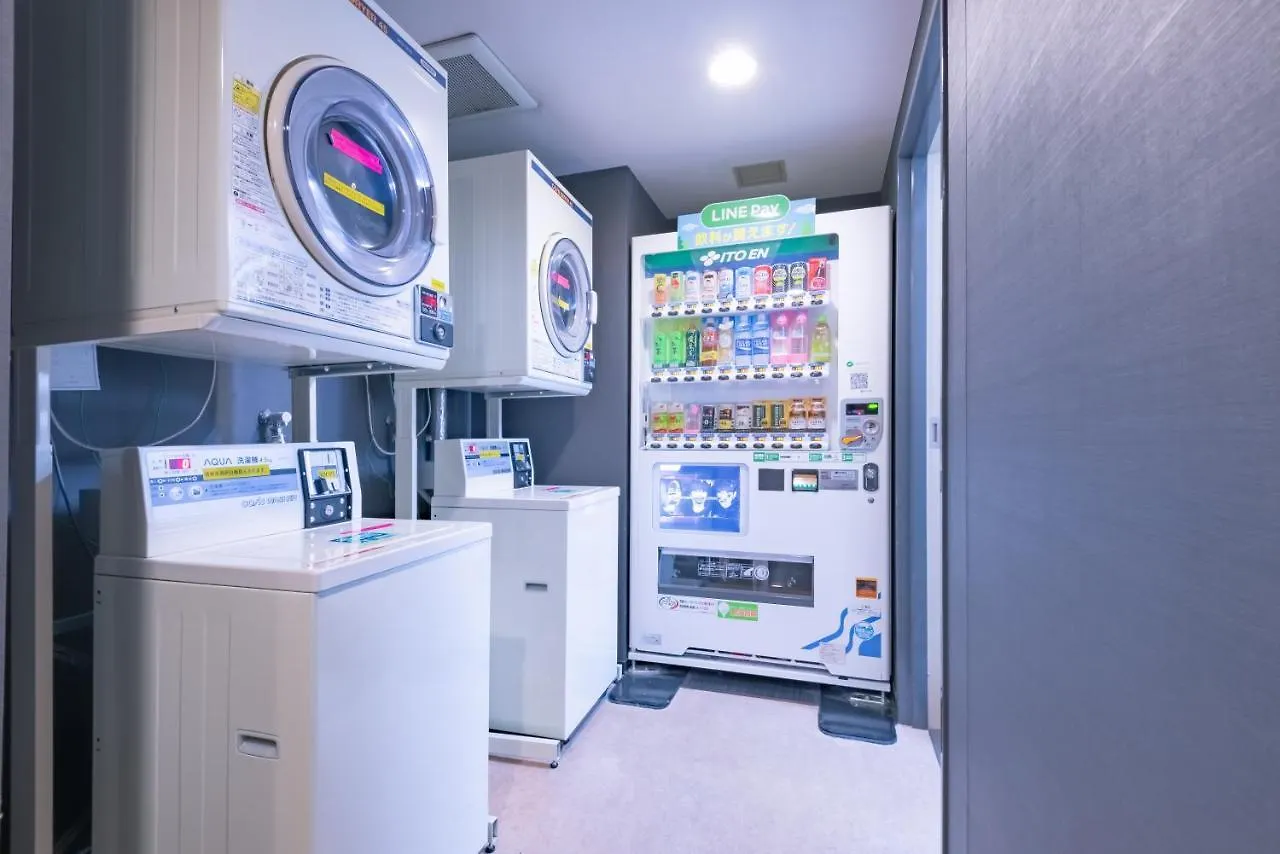 טוקיו E Hotel Higashi Shinjuku 3*,  יפן