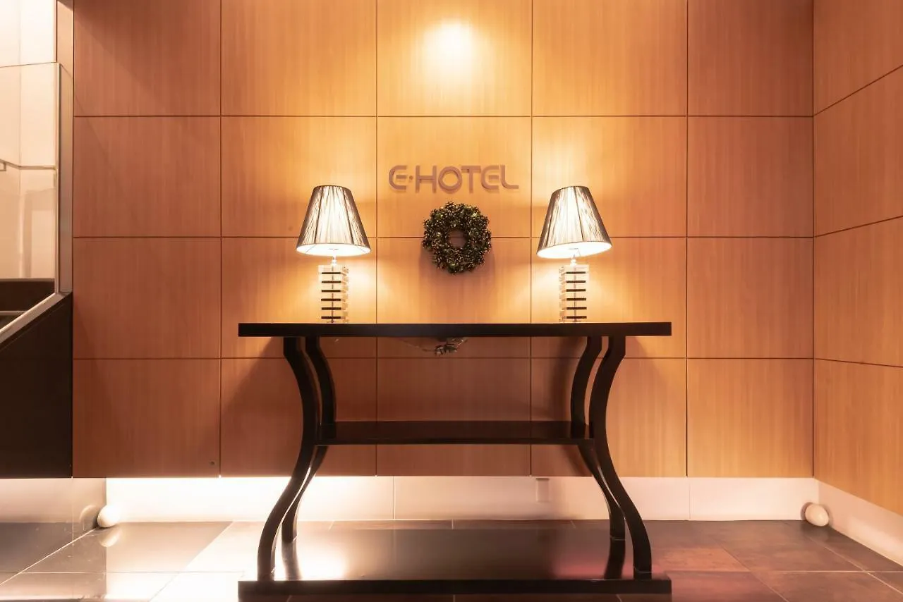 טוקיו E Hotel Higashi Shinjuku