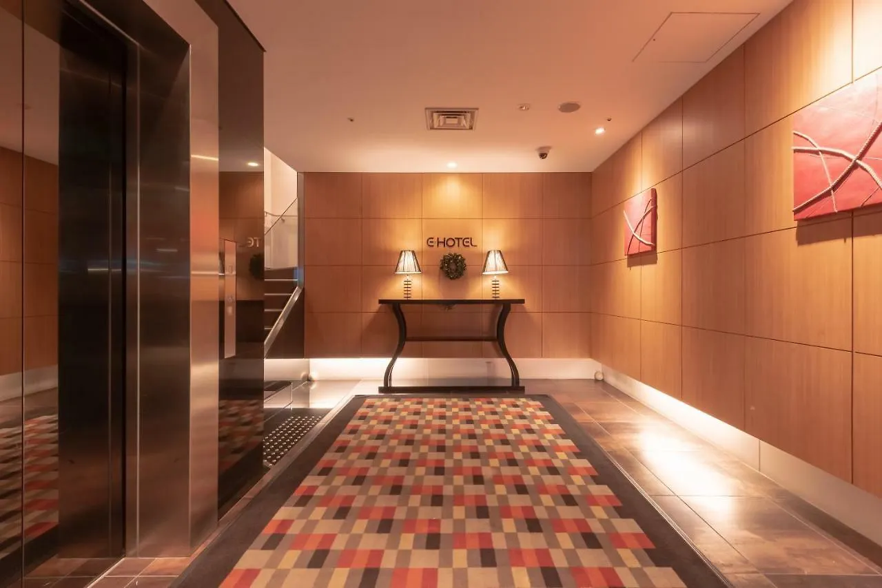 טוקיו E Hotel Higashi Shinjuku